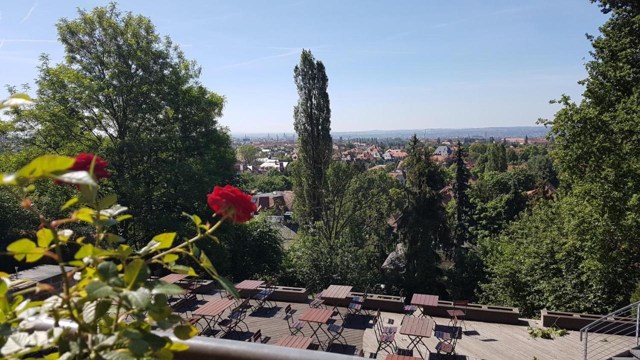Bergwirtschaft Wilder Mann Hotel Und Restaurant Дрезден Екстериор снимка